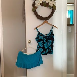 EUC Tankini Trimshaper/Catalina Size 16-18